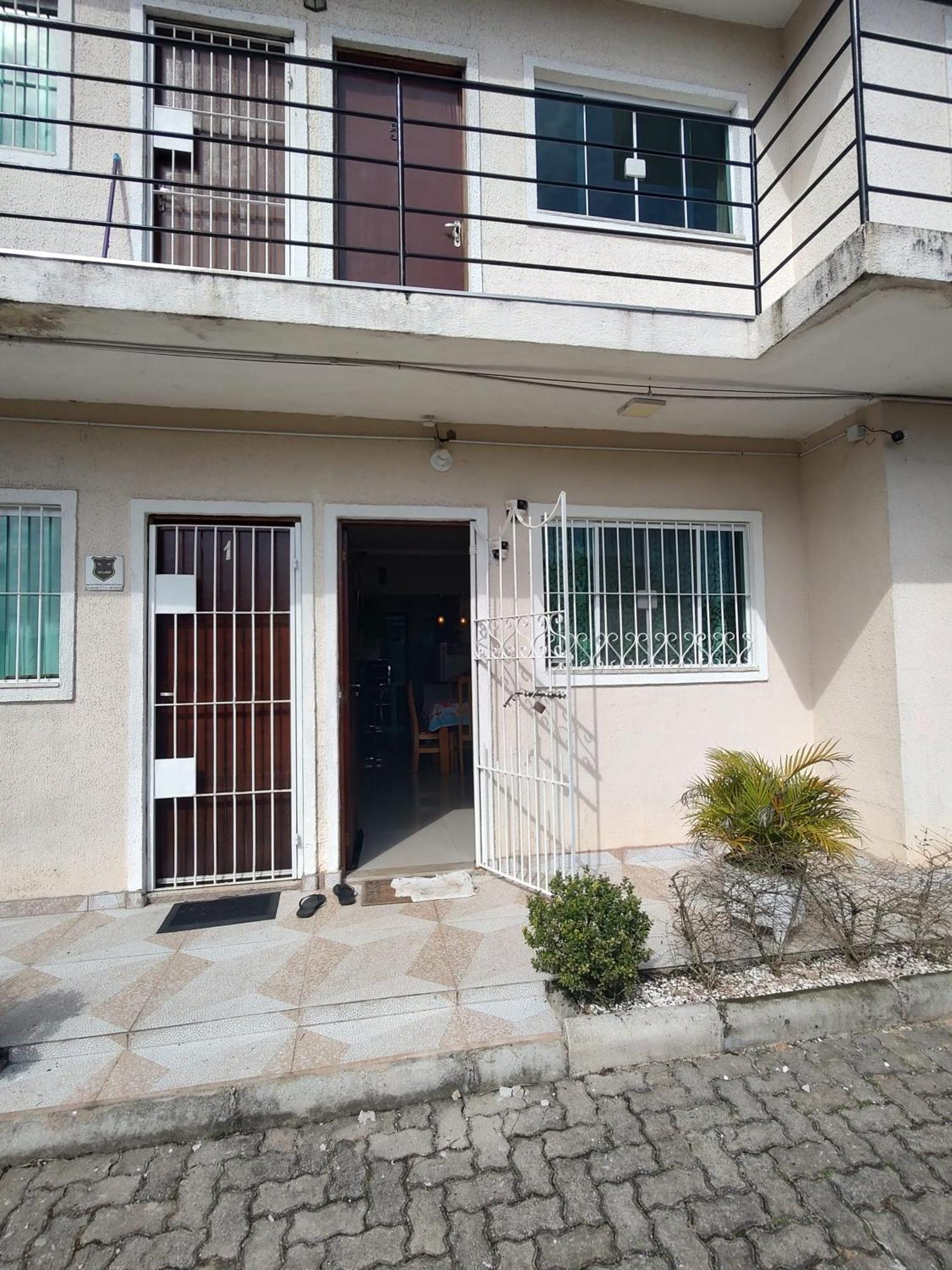 קרגואטטובה Alugo Apartamento Na Praia Cocanha מראה חיצוני תמונה